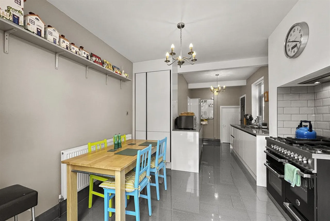 Delahays Road, Hale, Cheshire WA15 8JL, photo 8