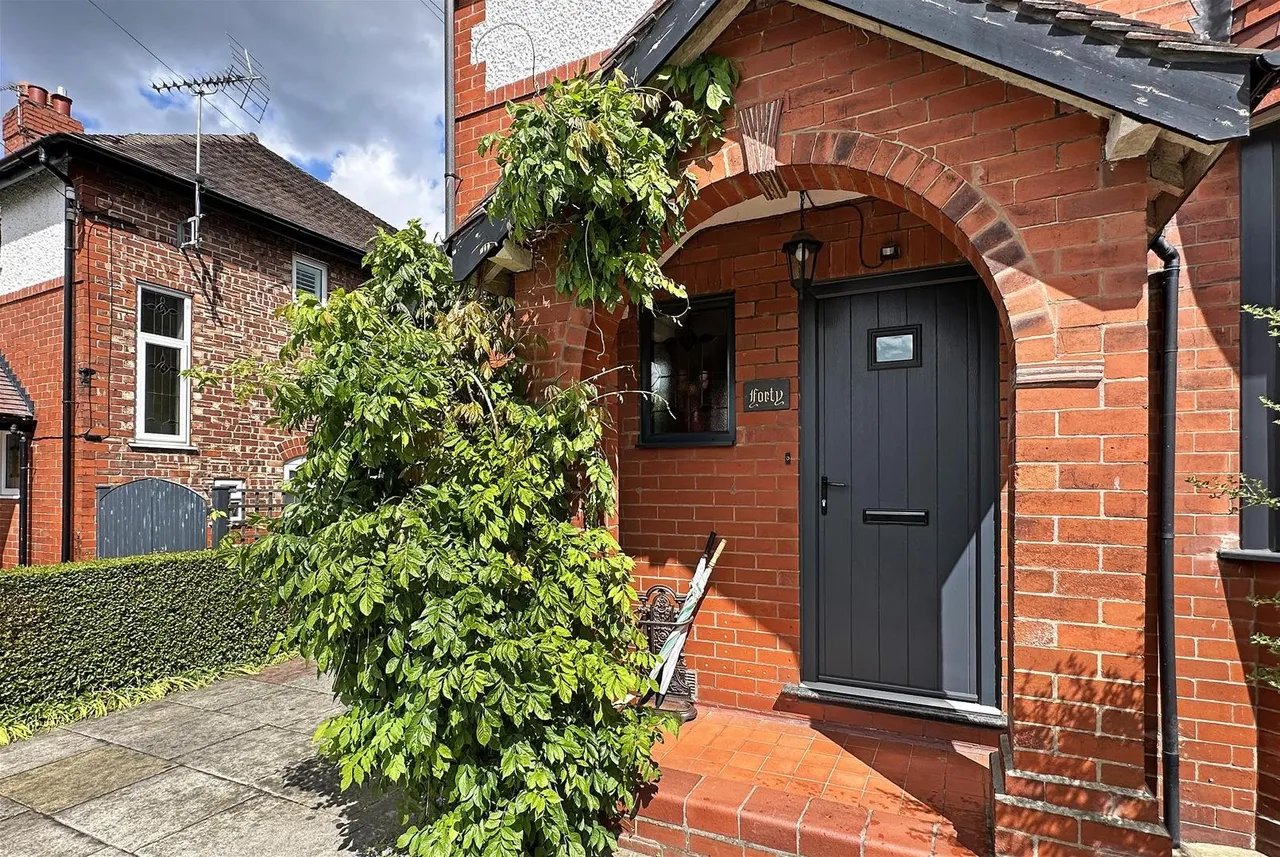 Delahays Road, Hale, Cheshire WA15 8JL, photo 34