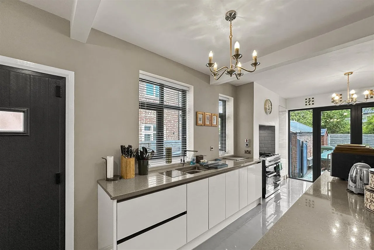 Delahays Road, Hale, Cheshire WA15 8JL, photo 22