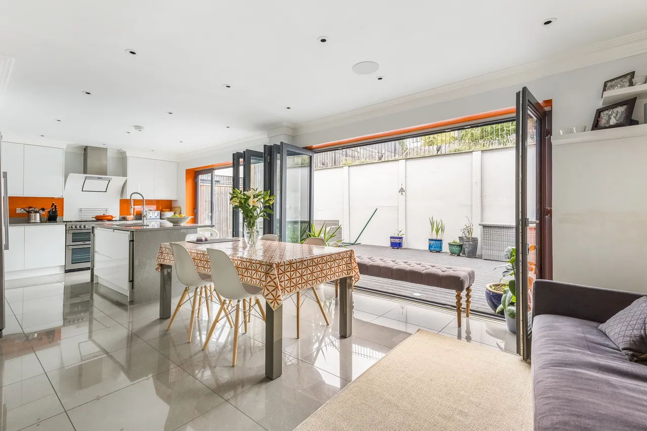 Kenton Lane, Harrow, HA3, photo 2