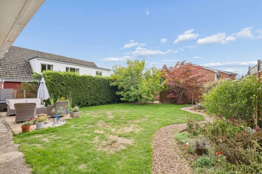 New Road, Marlow Bottom, SL7, photo 21