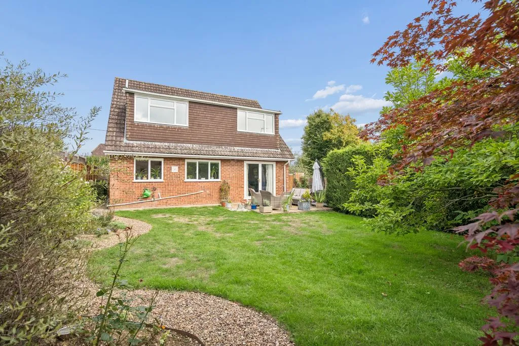 New Road, Marlow Bottom, SL7, photo 24