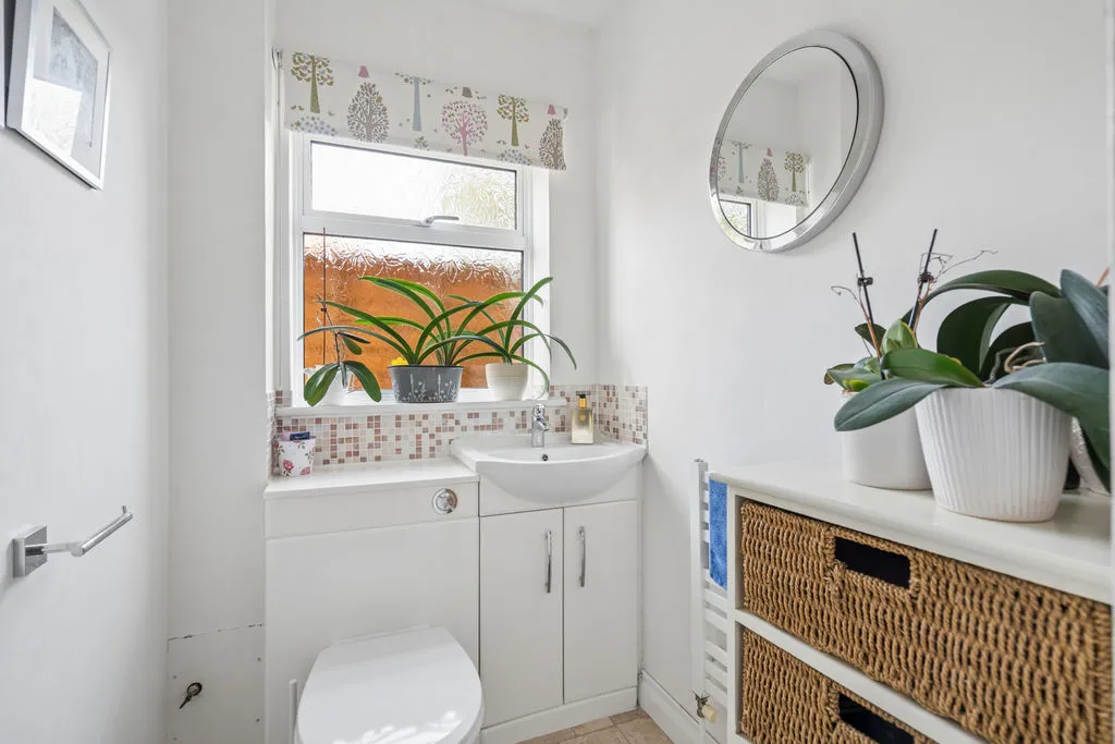 New Road, Marlow Bottom, SL7, photo 8
