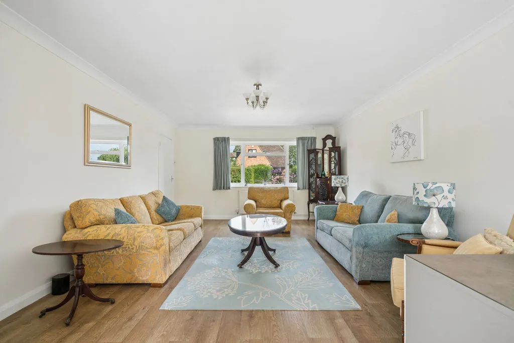 New Road, Marlow Bottom, SL7, photo 6