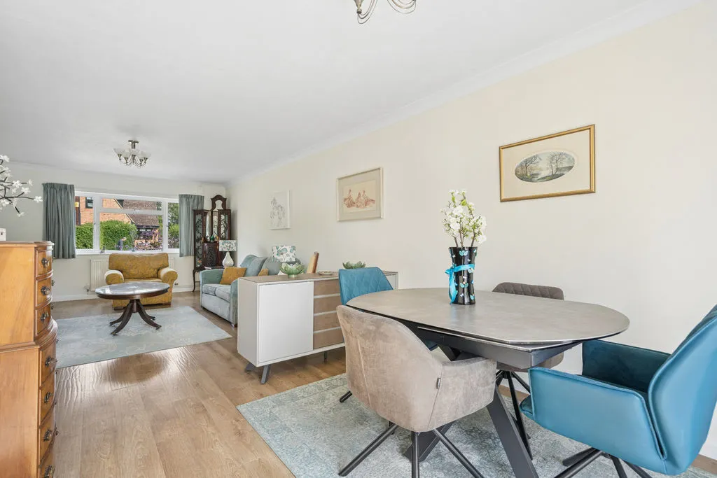 New Road, Marlow Bottom, SL7, photo 4