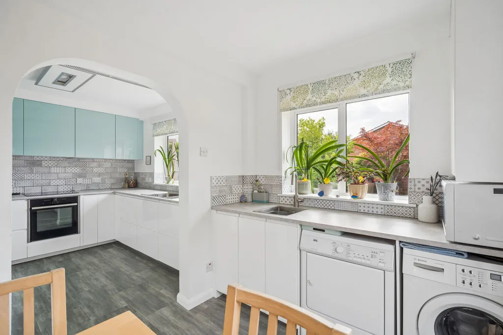 New Road, Marlow Bottom, SL7, photo 10