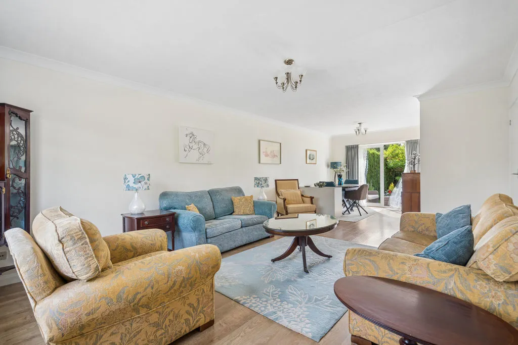 New Road, Marlow Bottom, SL7, photo 2