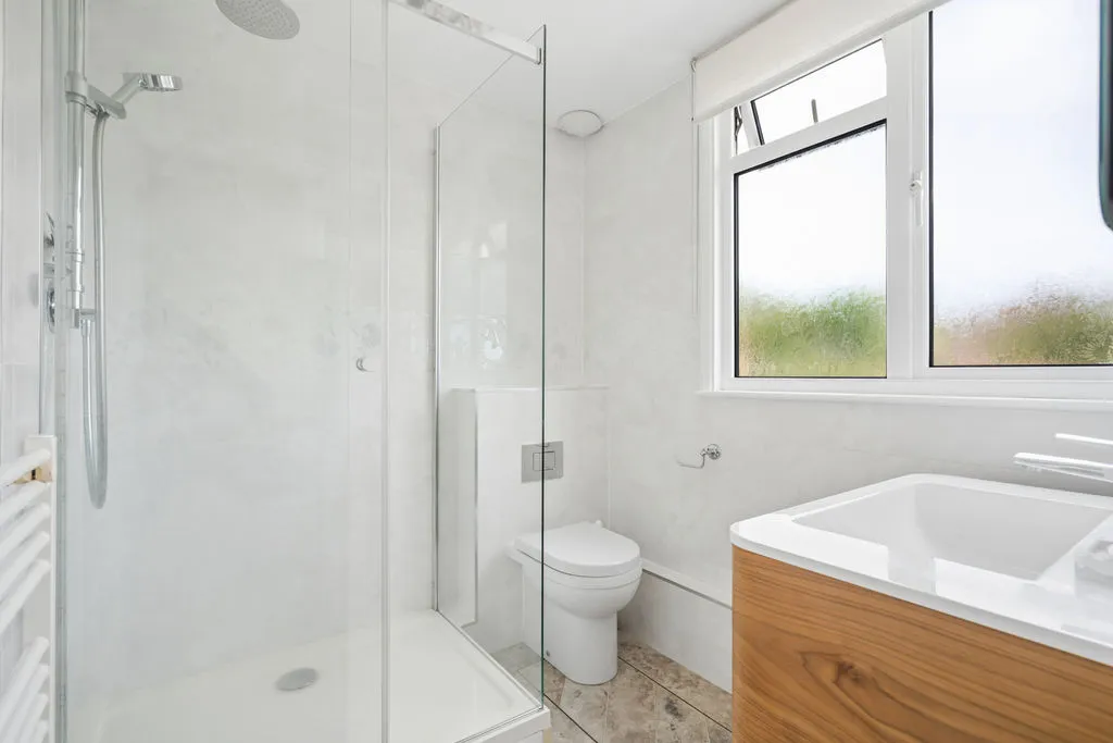 New Road, Marlow Bottom, SL7, photo 14