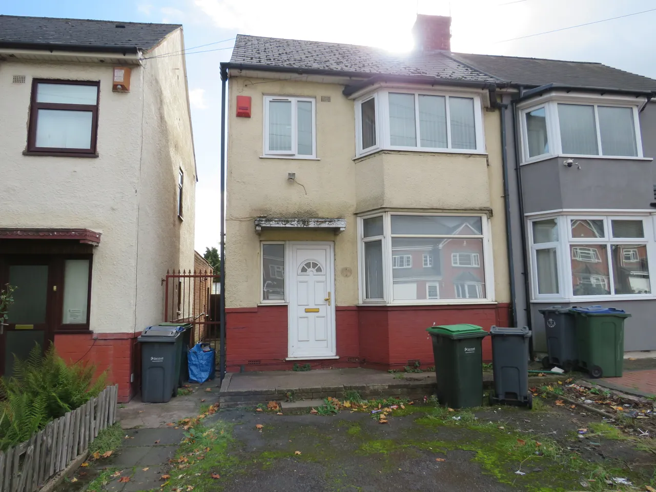 3 bed property to rent, Roway Lane, B69