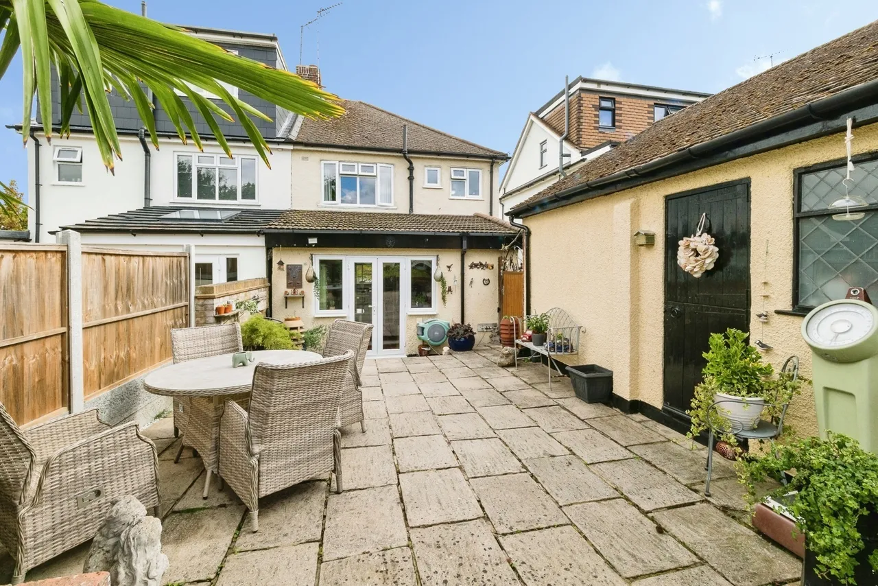 Lechmere Avenue, Chigwell, IG7, photo 4