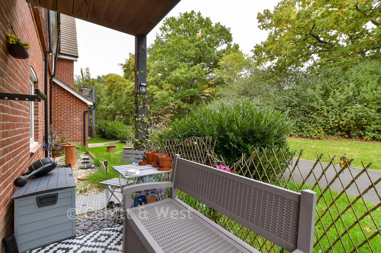 Shetland Close, Cranleigh, GU6, photo 4