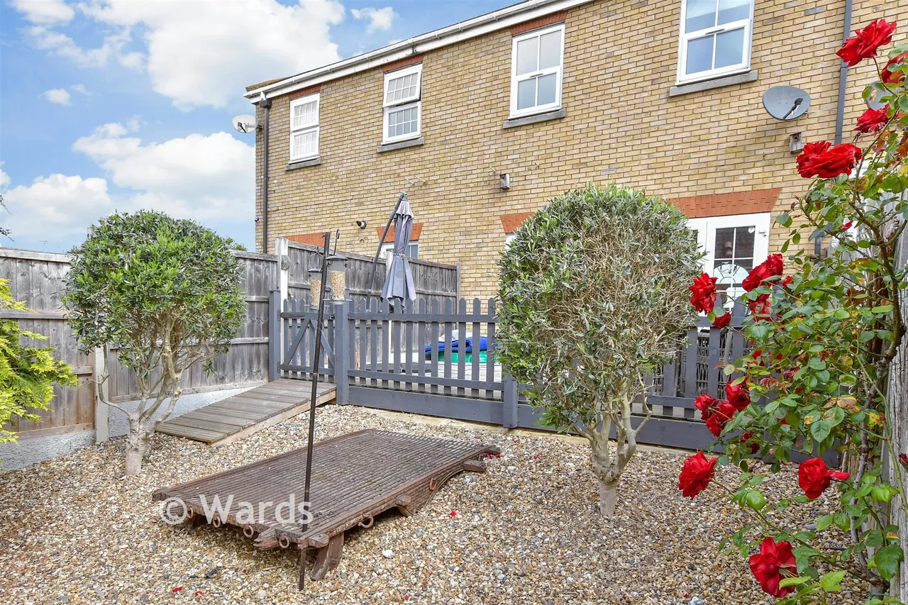 Frobisher Way, Greenhithe, DA9, photo 12