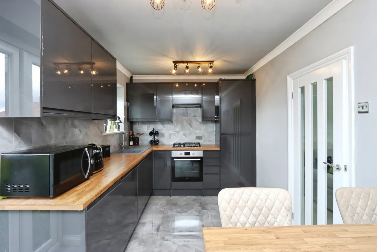 Dyke Vale Place, Sheffield, South Yorkshire, S12, photo 13