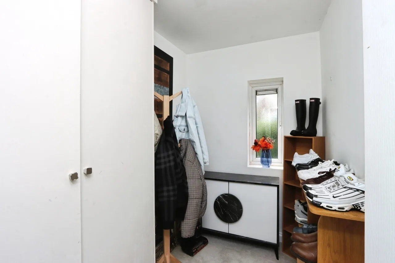 Dyke Vale Place, Sheffield, South Yorkshire, S12, photo 18