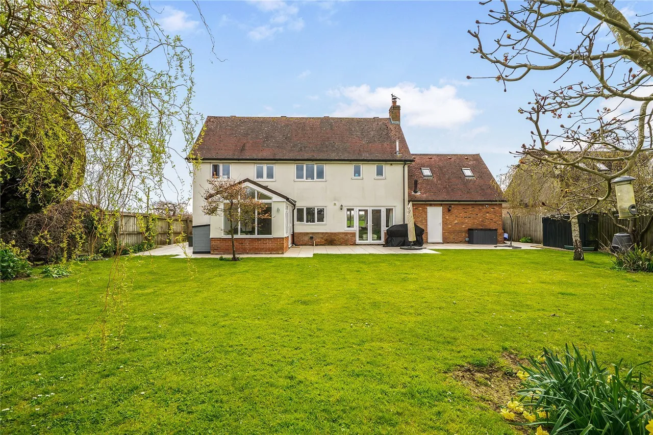 Brettenham Road, Buxhall, IP14, photo 3