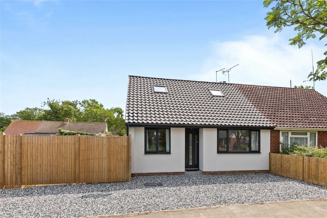 4 bed house for sale, Swanbourne Road, Wick, BN17