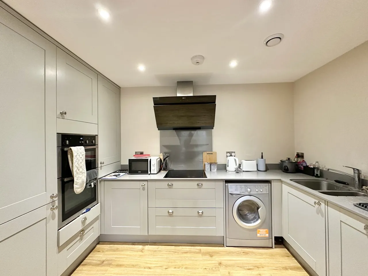 Flat 10, Station Gardens, Buckingham, 50 Moreton Road, MK18 1LA, photo 4