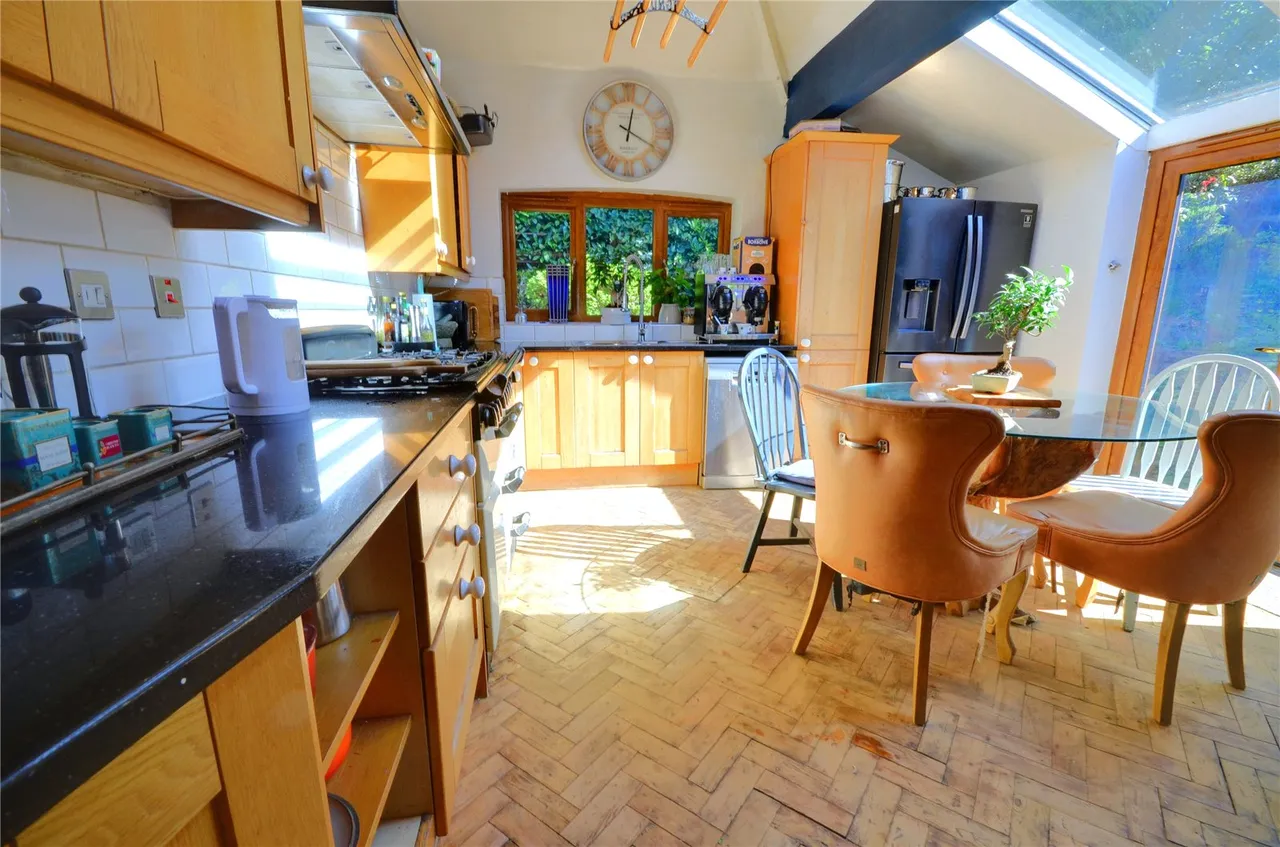 Dunnings Road, East Grinstead, RH19, photo 12