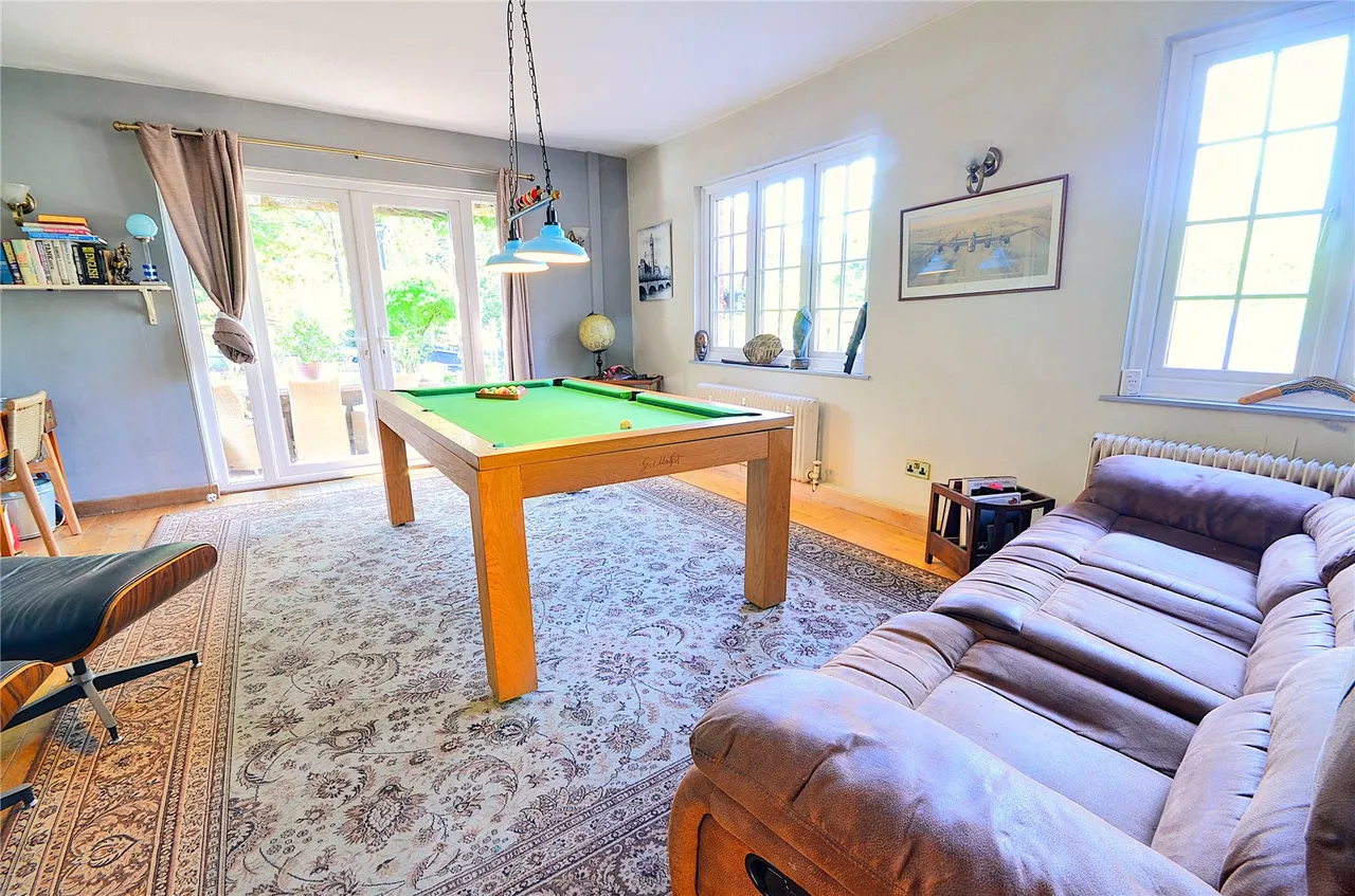 Dunnings Road, East Grinstead, RH19, photo 3