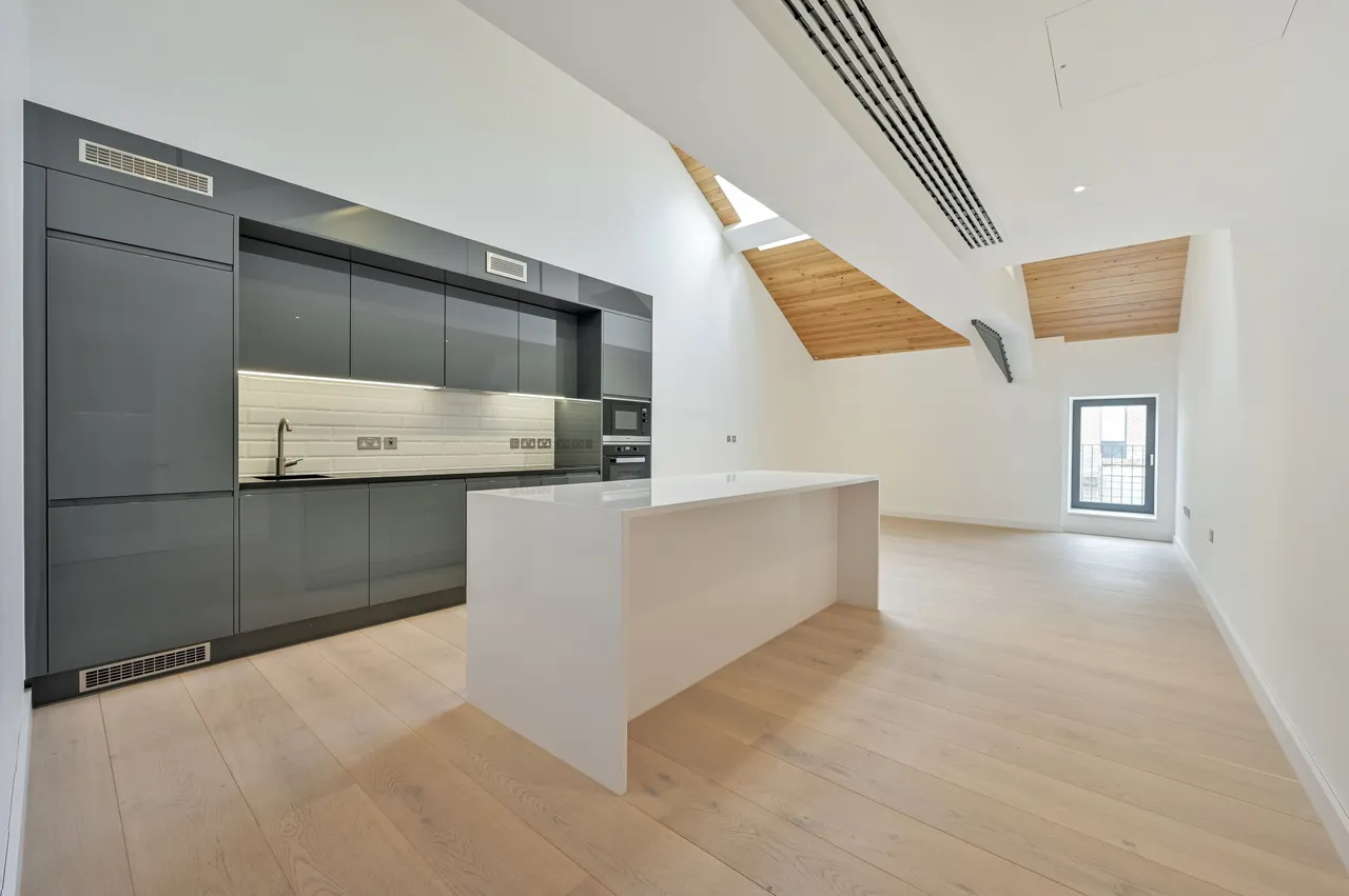 Apartment 5, Coopers Lofts, London, photo 2