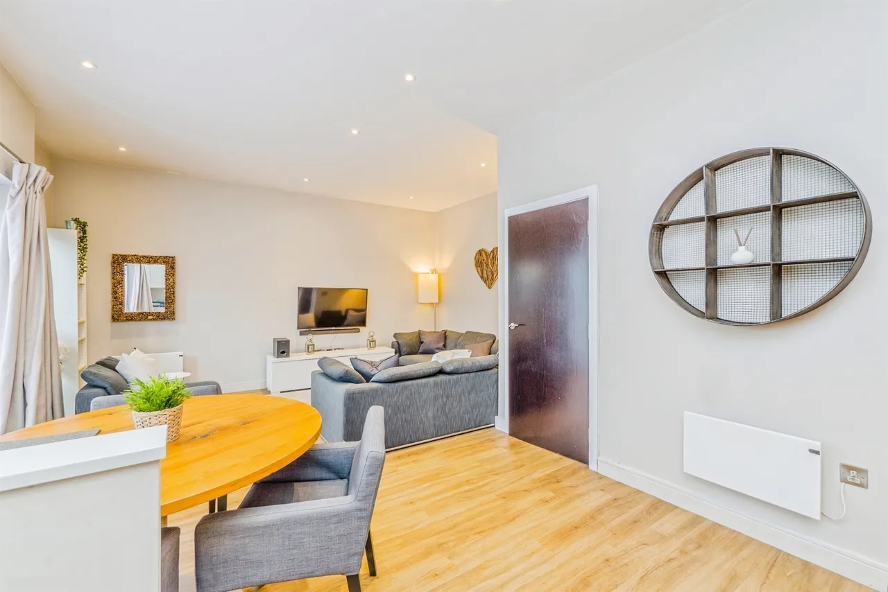 Romilly Crescent, Cardiff, photo 8