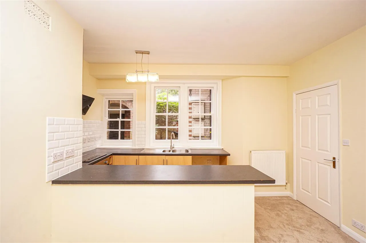 Pevensey Road, St Leonards-On-Sea, photo 9