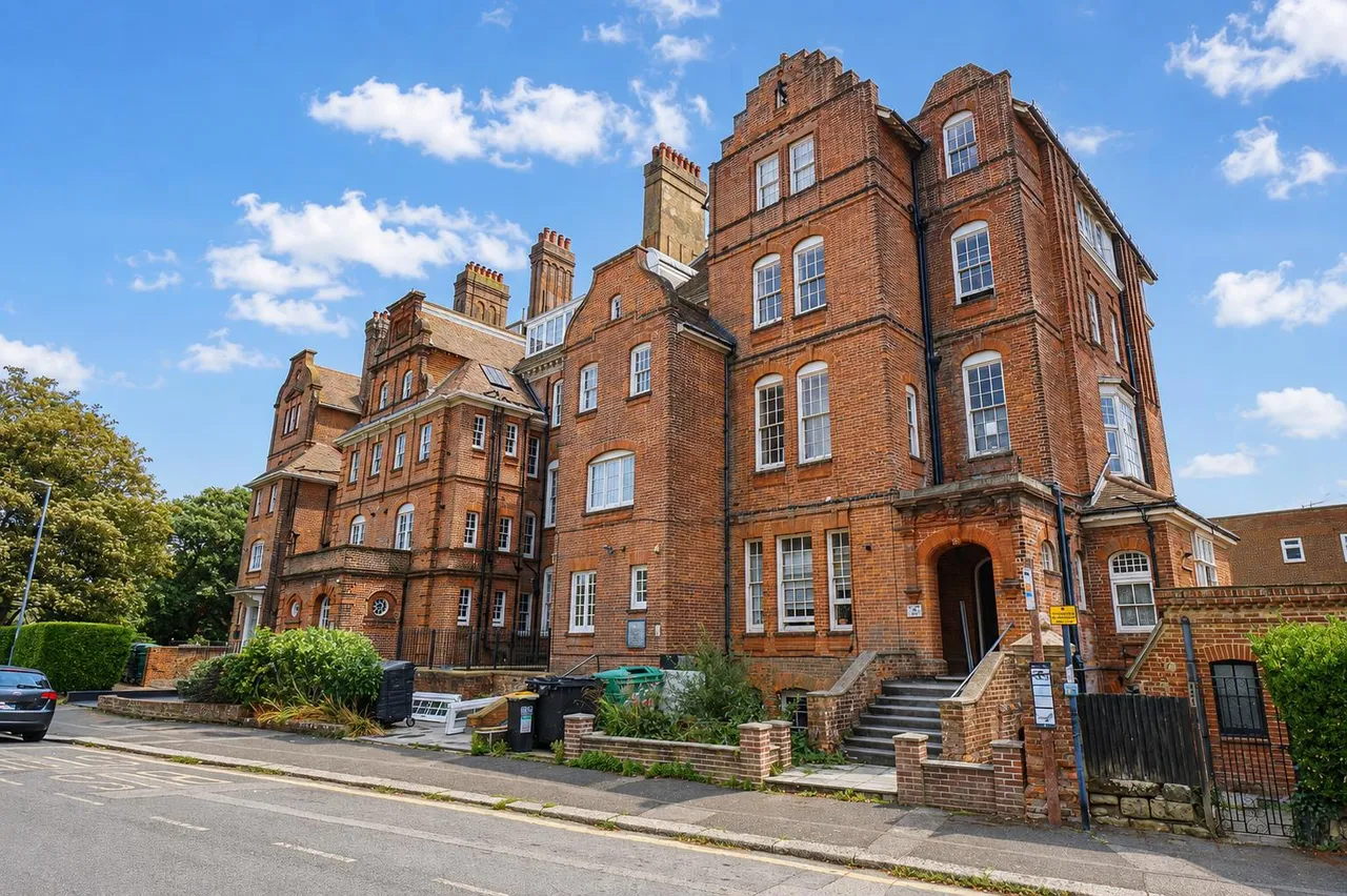 Pevensey Road, St Leonards-On-Sea, photo 15