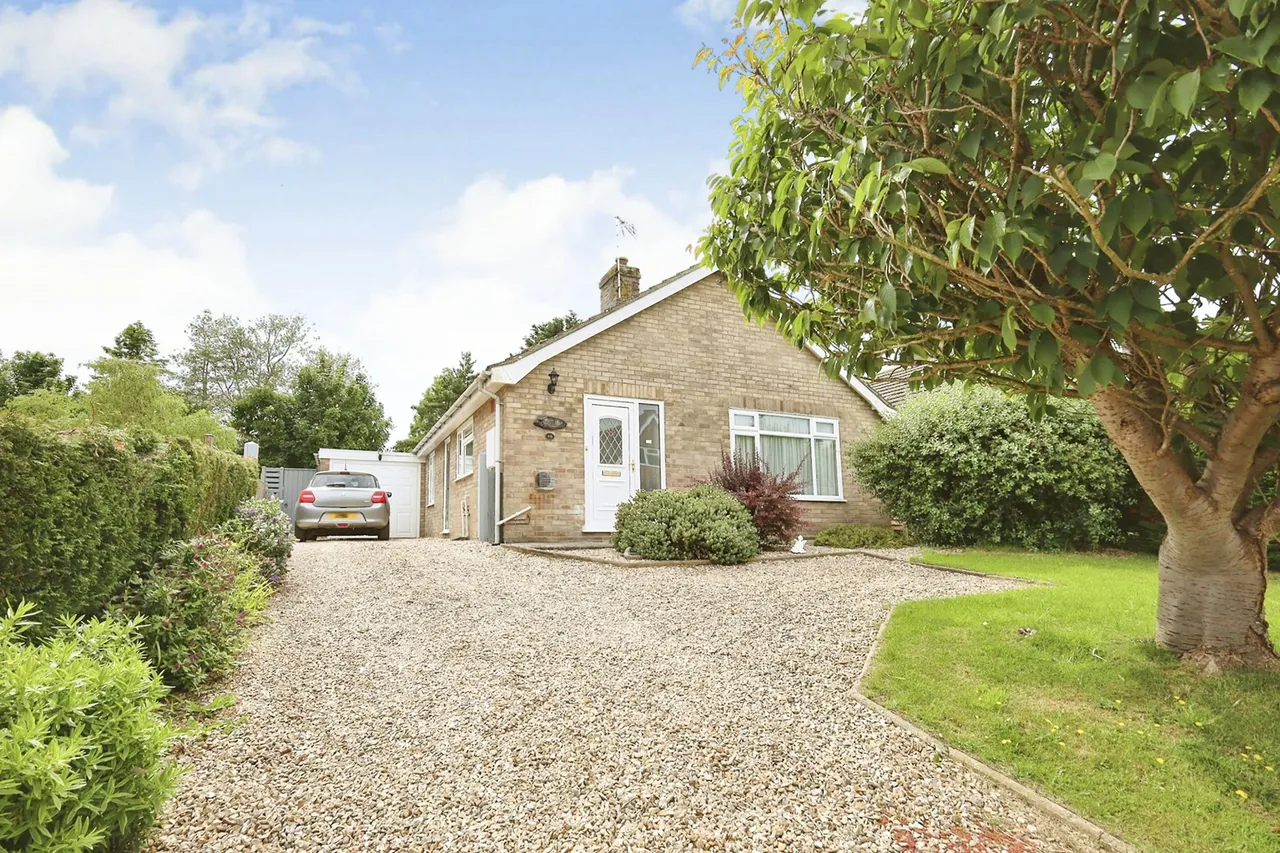 3 bed house for sale — Station Road, Halton Holegate, SPILSBY