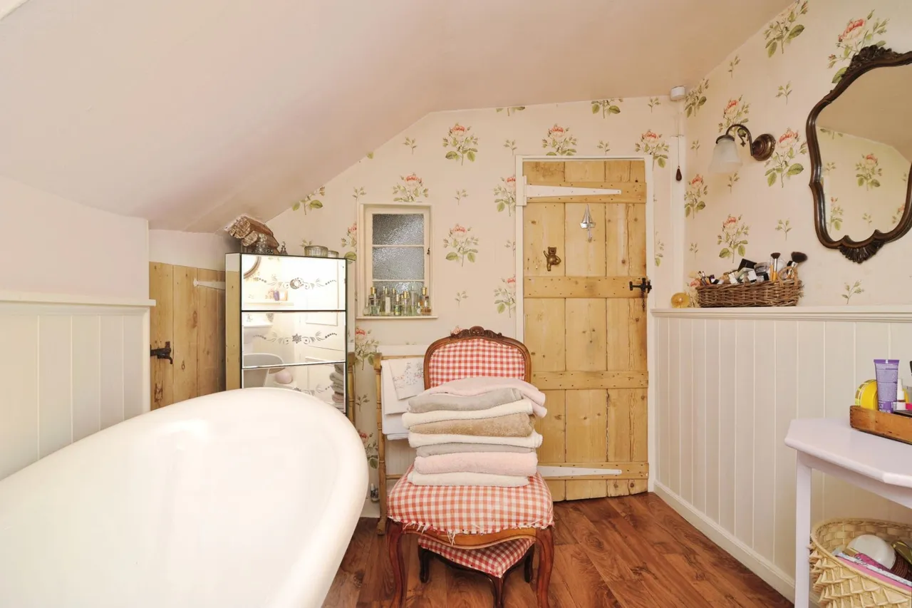 The Street, Tenterden, TN30, photo 20