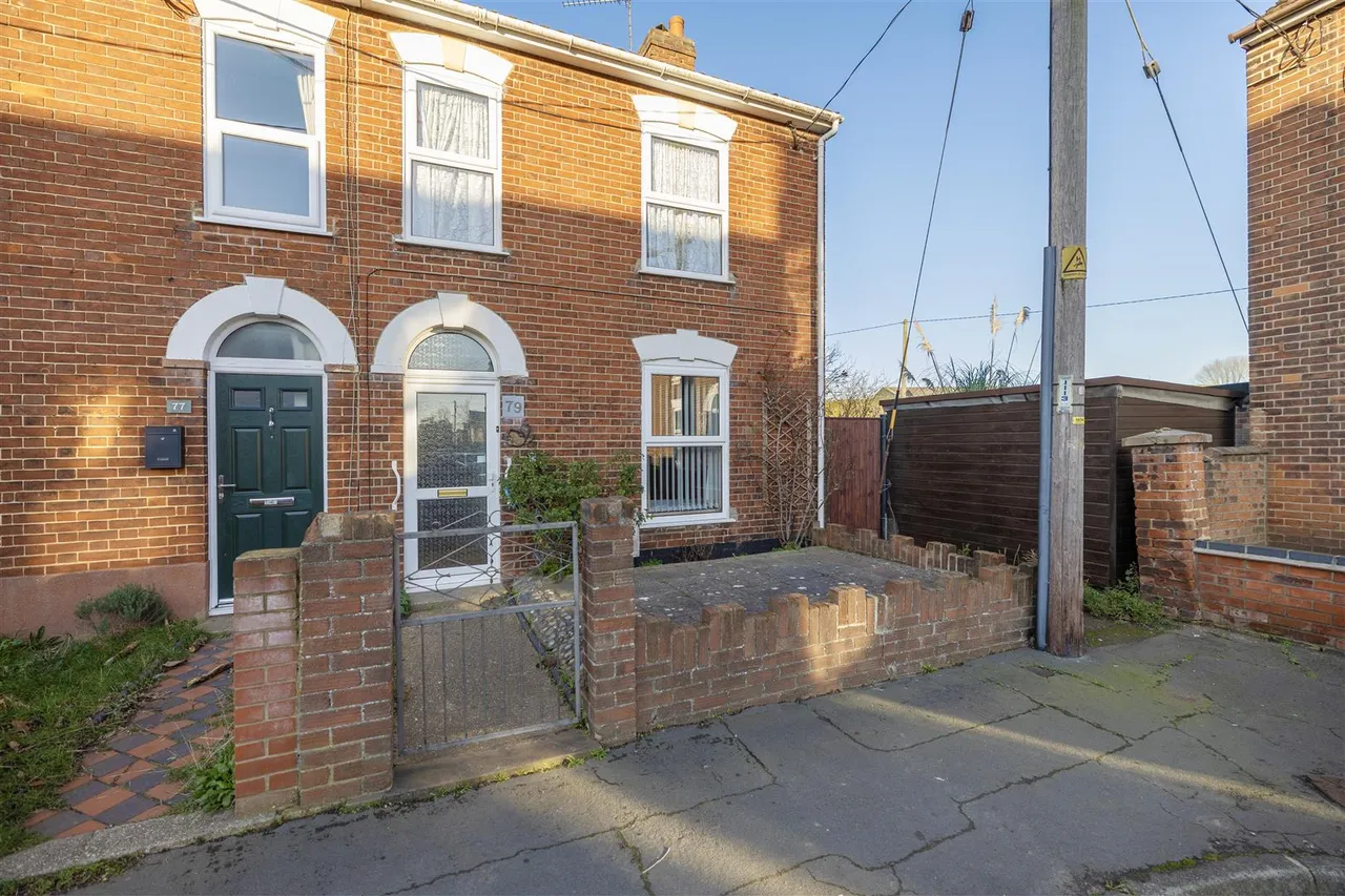 3 bed house for sale, Denmark Road, Beccles, NR34