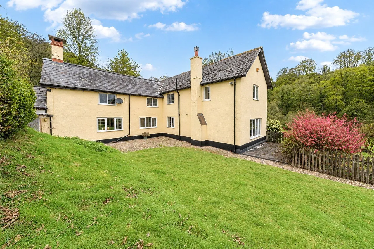 4 bed house for sale, Dulverton, TA22