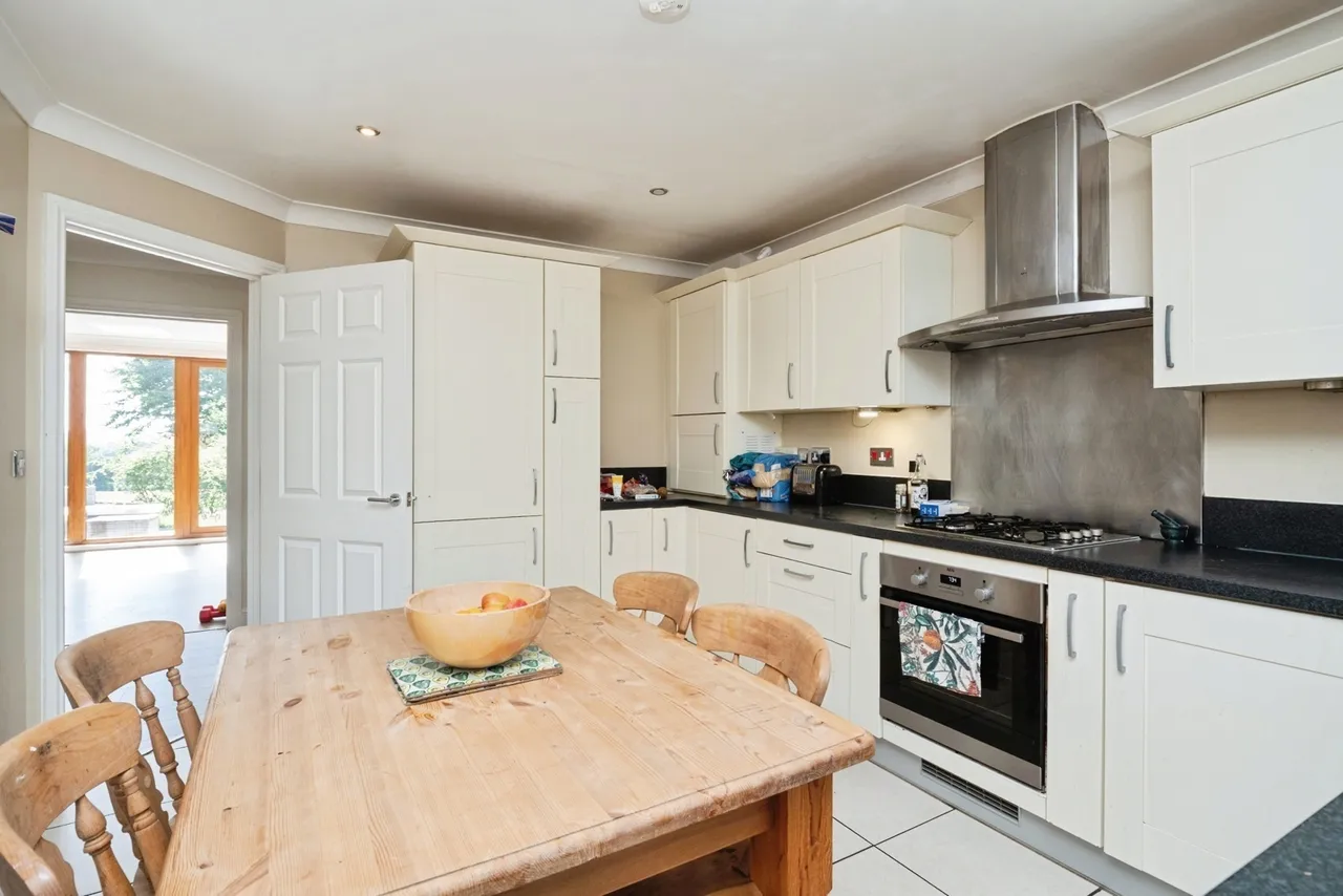 Colemans Way, Hurst Green, TN19, photo 3