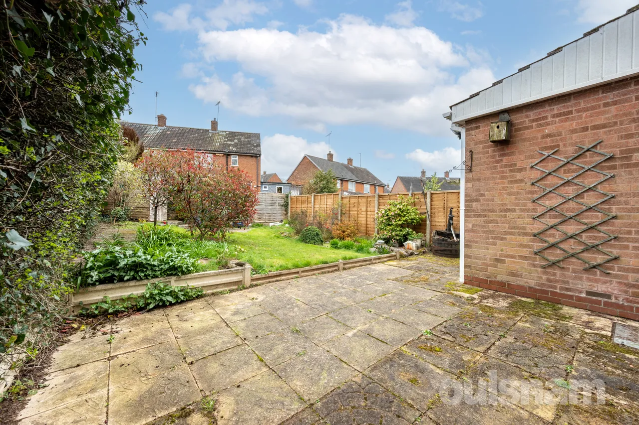 Gentian Close, Bournville Village Trust, Northfield, B31 1NN, photo 15