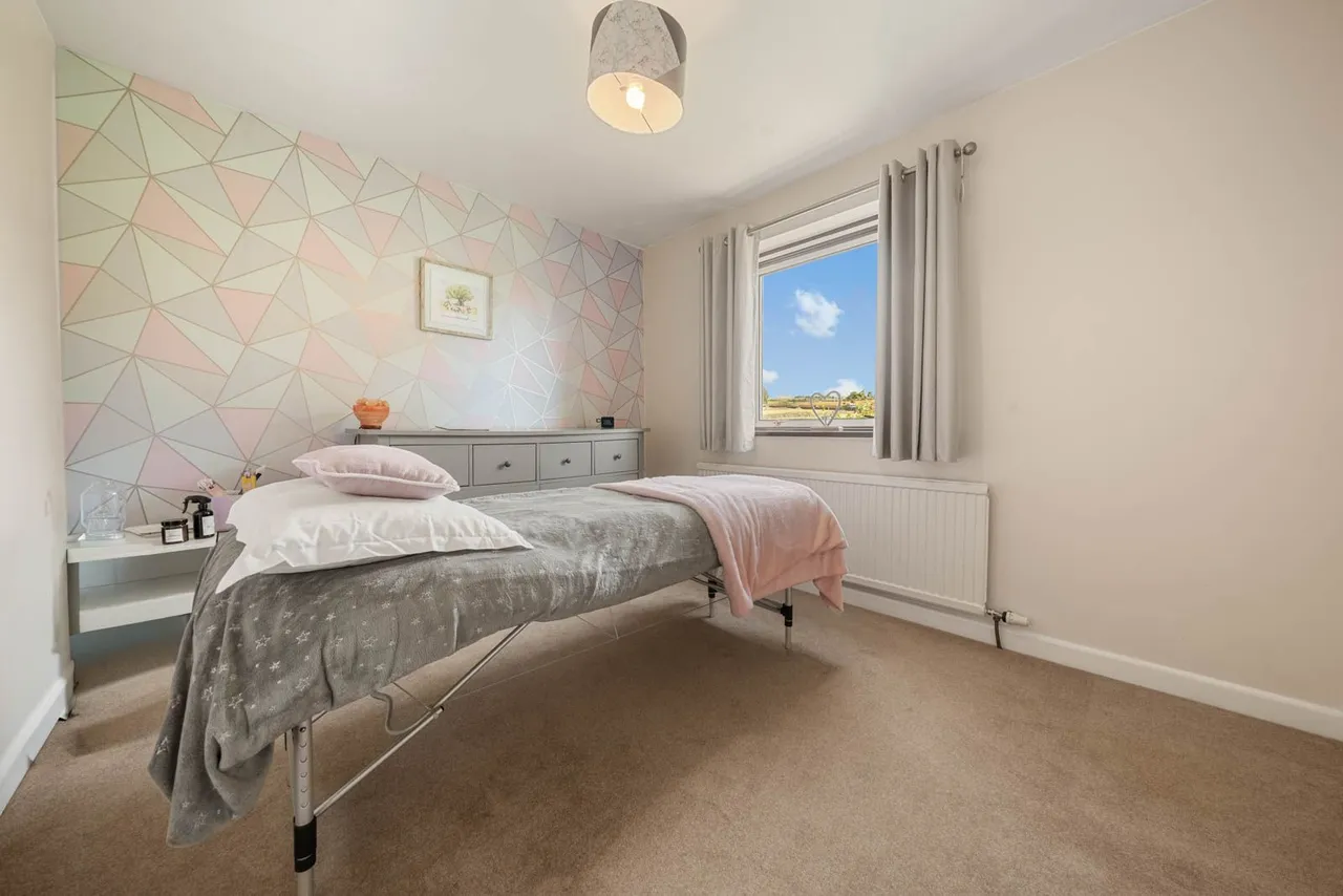 Hassocks Road, Meltham, photo 18