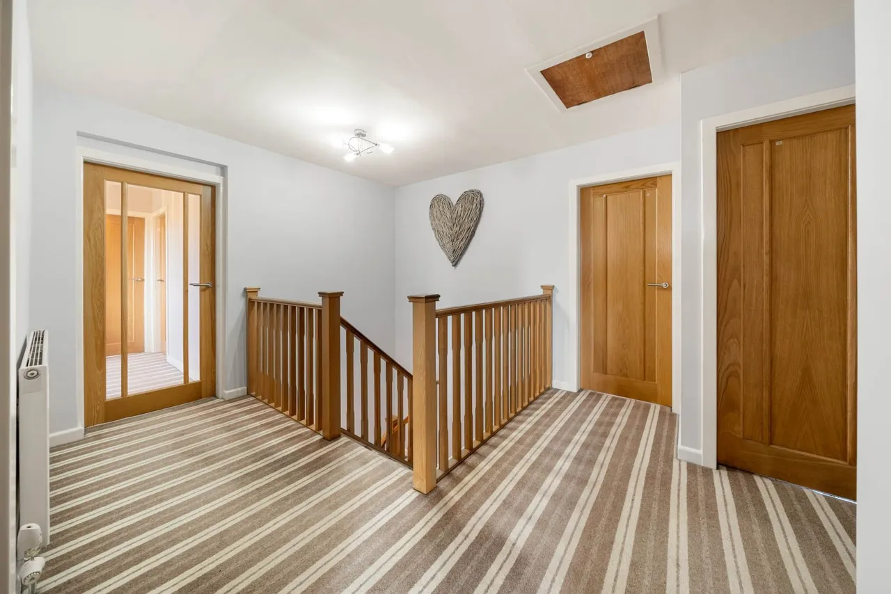 Hassocks Road, Meltham, photo 10