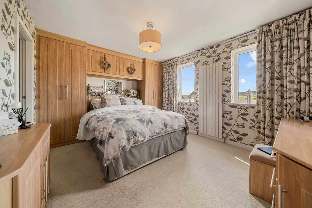 Hassocks Road, Meltham, photo 11
