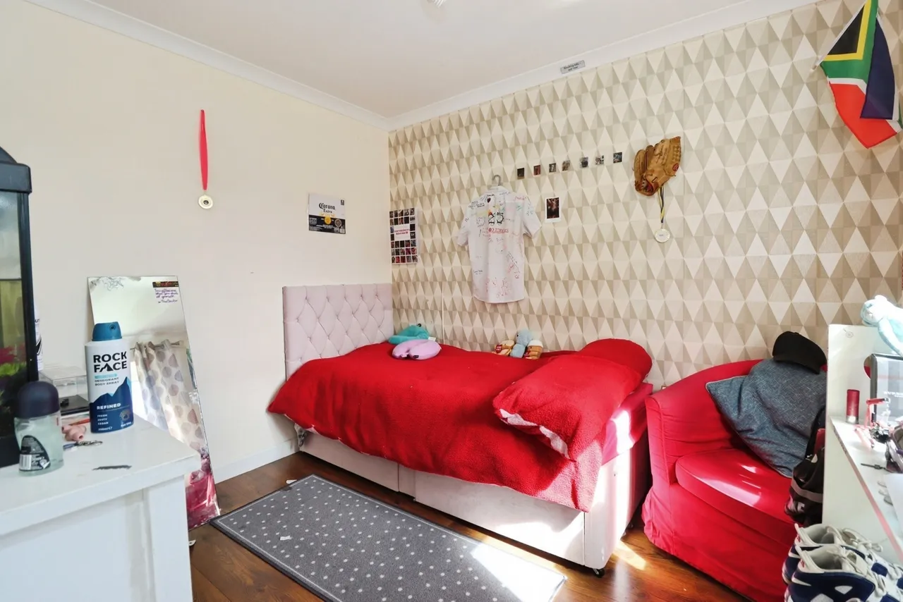 Cooks Close, Bradley Stoke, Bristol, Gloucestershire, BS32, photo 12