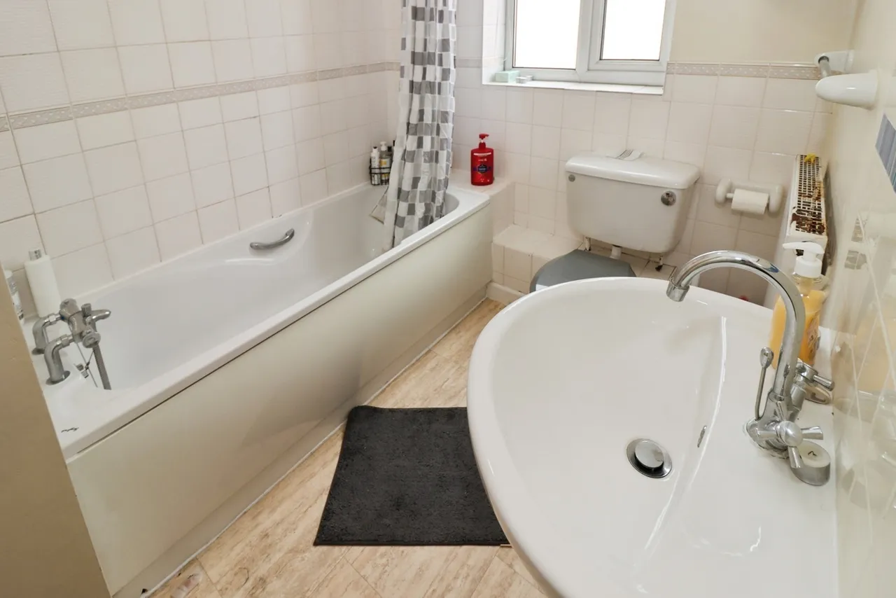 Cooks Close, Bradley Stoke, Bristol, Gloucestershire, BS32, photo 17