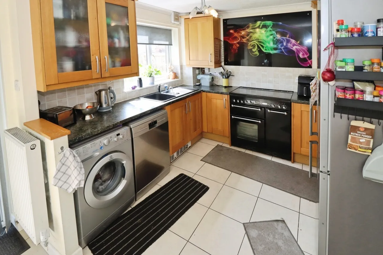 Cooks Close, Bradley Stoke, Bristol, Gloucestershire, BS32, photo 13
