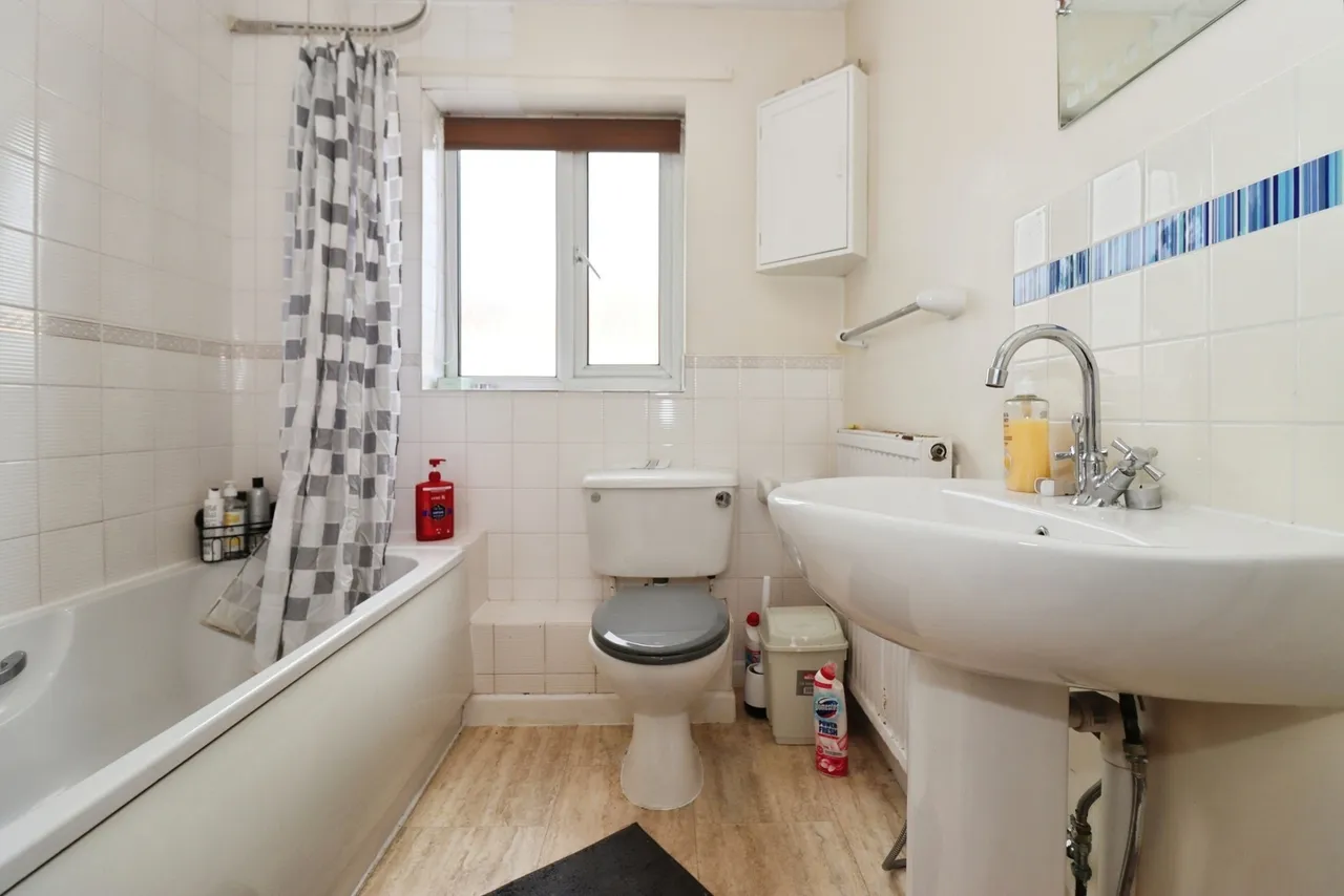 Cooks Close, Bradley Stoke, Bristol, Gloucestershire, BS32, photo 6