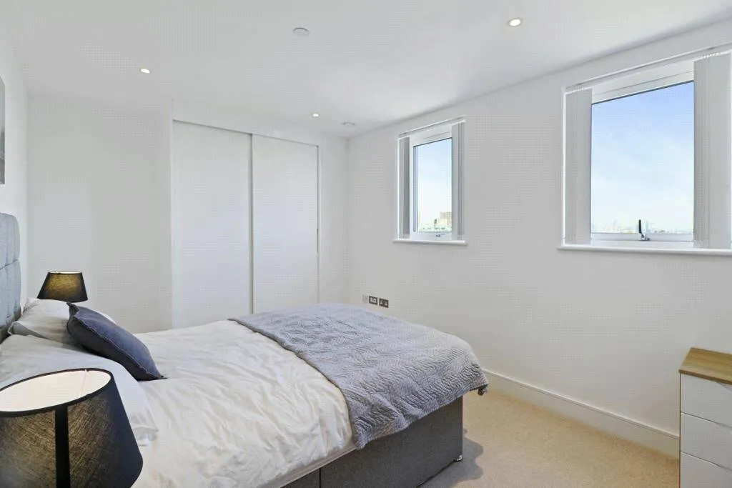 Western Gateway, London, E16, photo 7