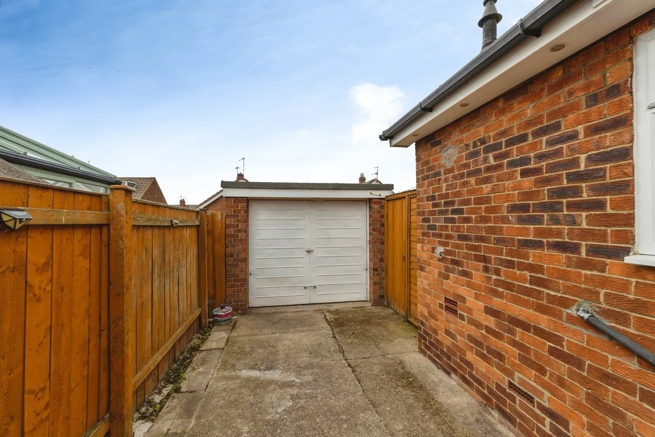 Sycamore Road, Ormesby, Middlesbrough, North Yorkshire, TS7, photo 15