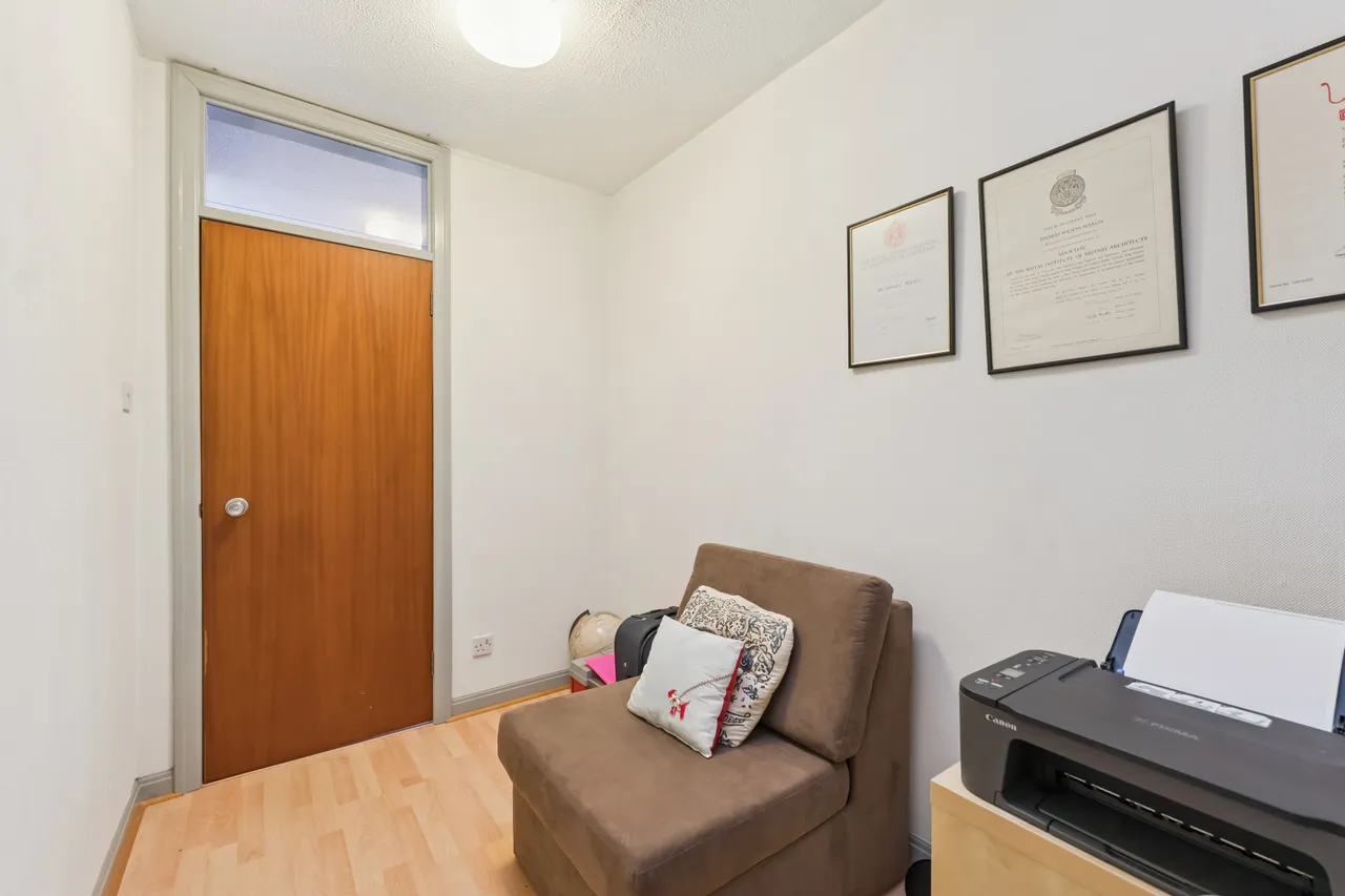 Campsie Road, Torrance, G64, photo 21