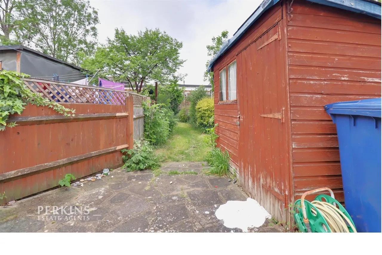 Wordsworth Avenue, Greenford, UB6, photo 8