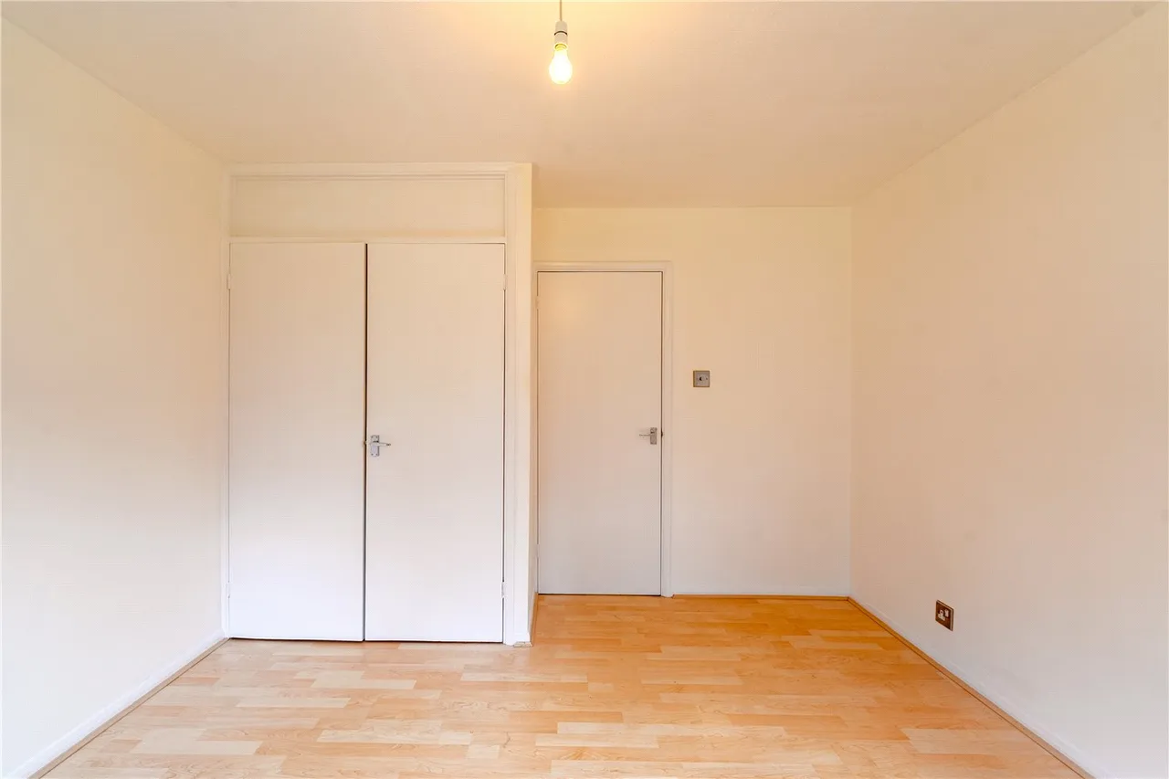 Woodridings, Elgin Road, Weybridge, Surrey, KT13, photo 7