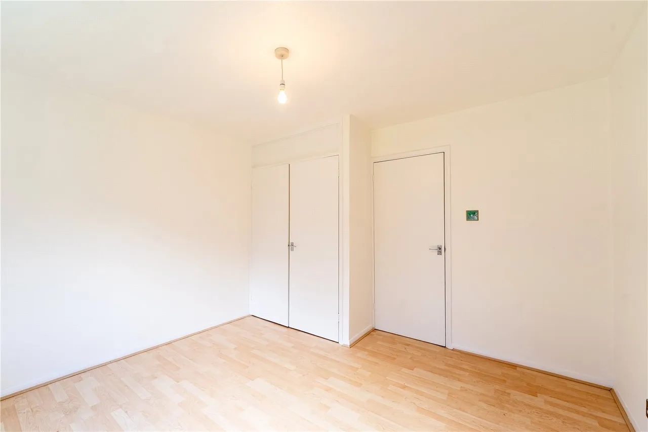 Woodridings, Elgin Road, Weybridge, Surrey, KT13, photo 6