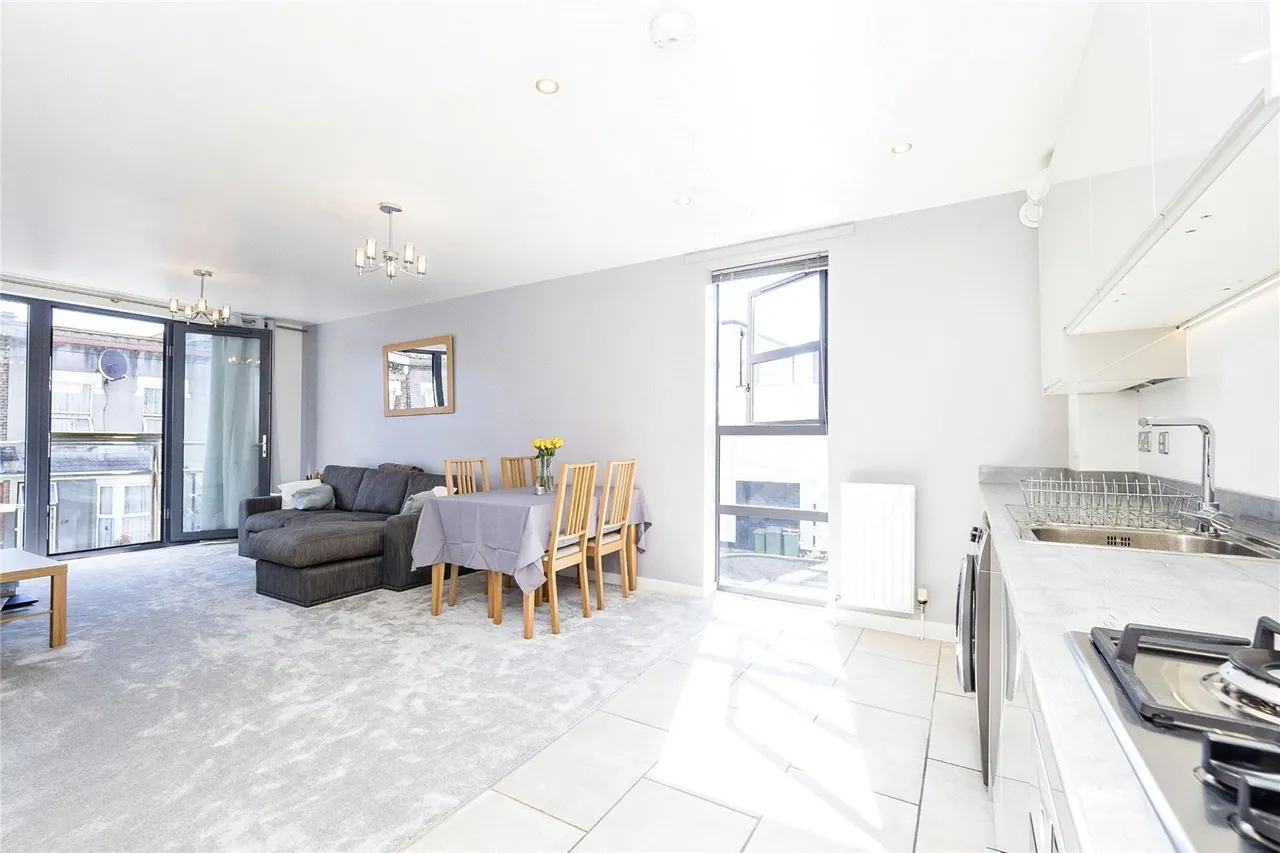 Maitland Road, London, E15, photo 3