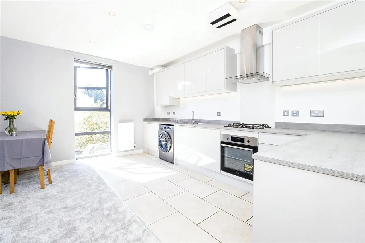 Maitland Road, London, E15, photo 6
