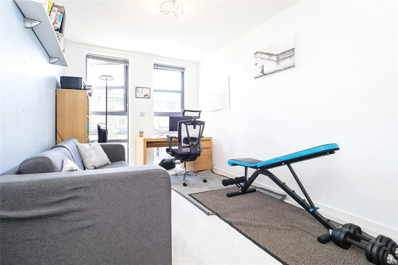 Maitland Road, London, E15, photo 10