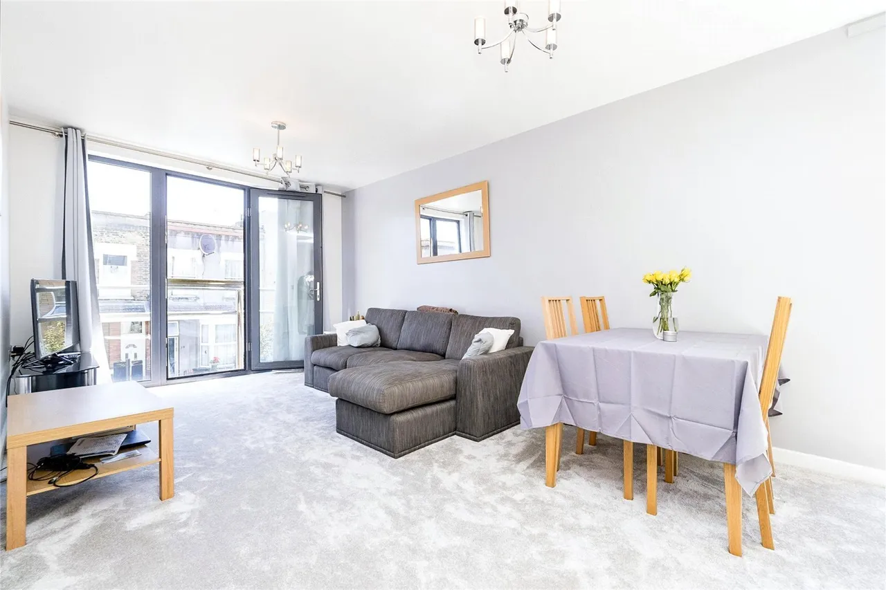 Maitland Road, London, E15, photo 2